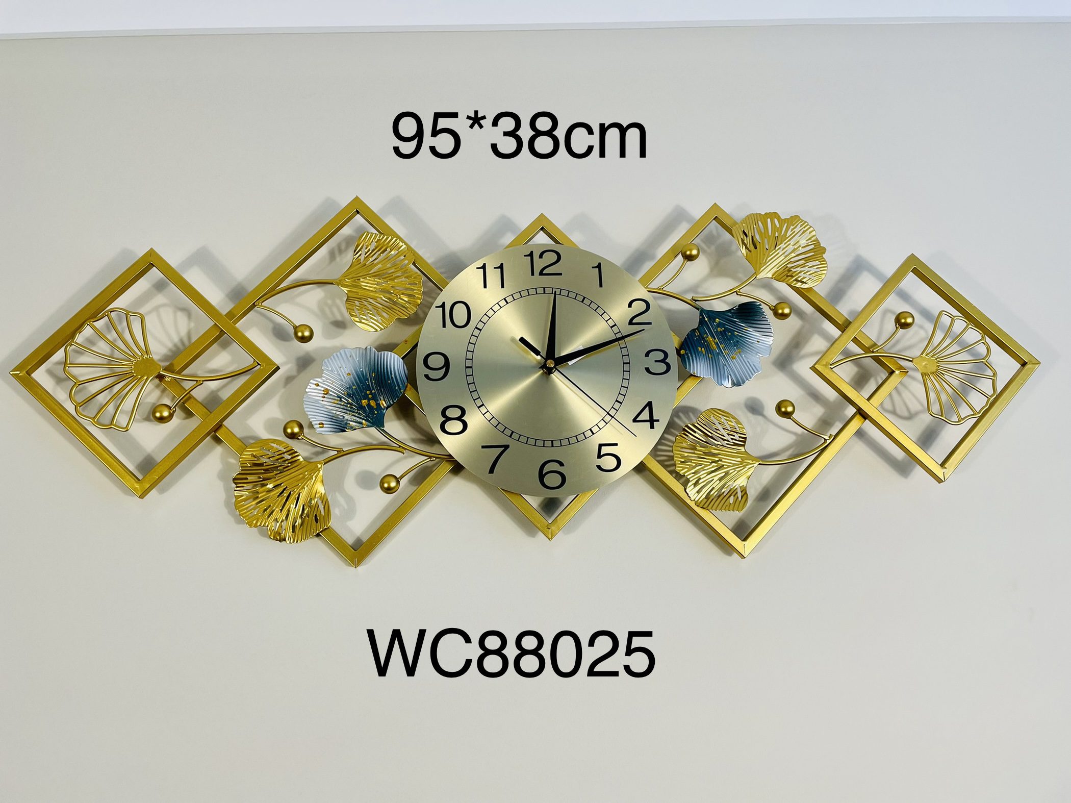 IMG_1508 Cube leaves clock