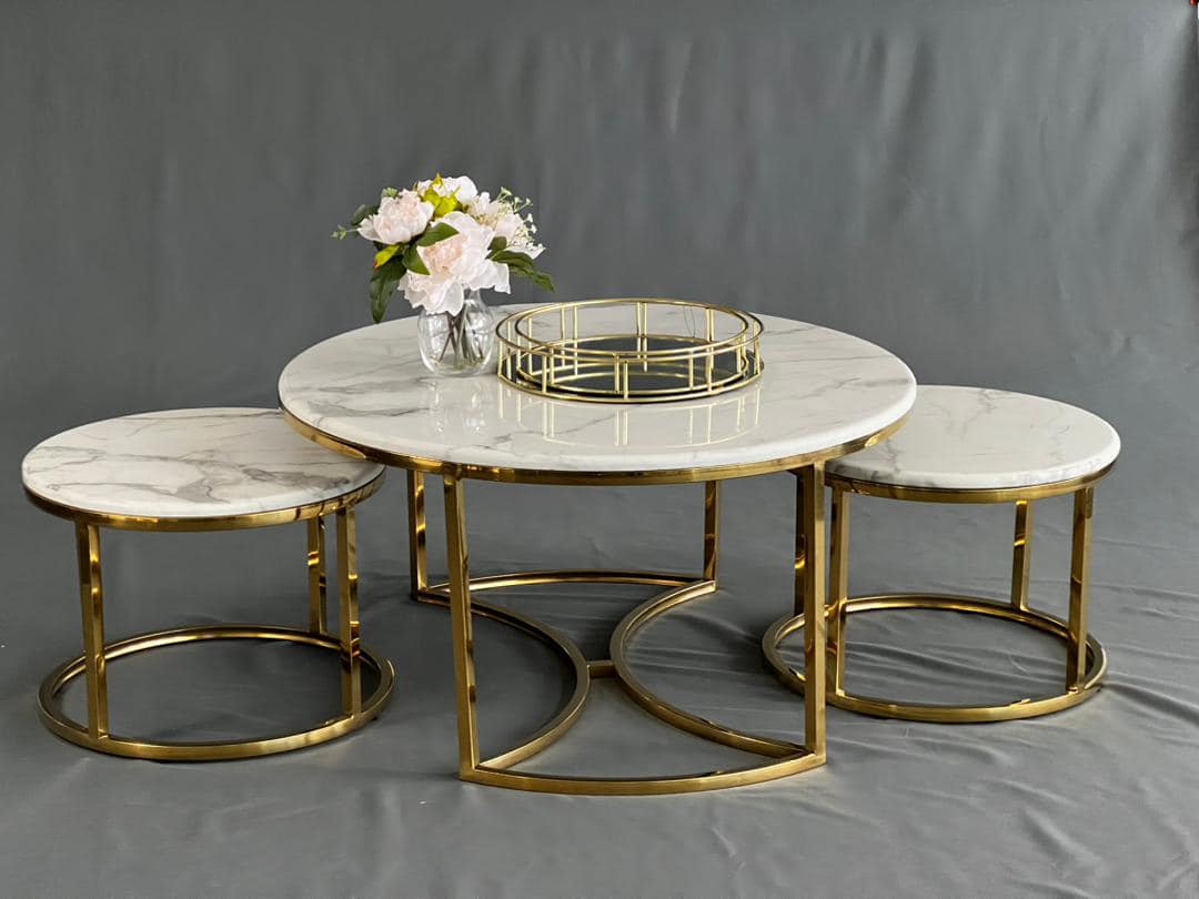 495315491_122223067526221383_2722564109579229296_n.jpg Nesting table marble top metal - Image 1